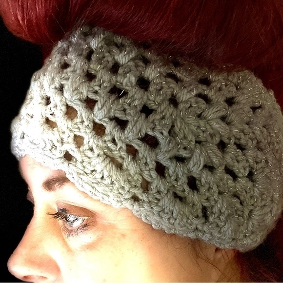 “ICE CASTLES” CROCHETED FINGERLESS GLOVES AND EAR WARMER SET - Picture 8 of 9